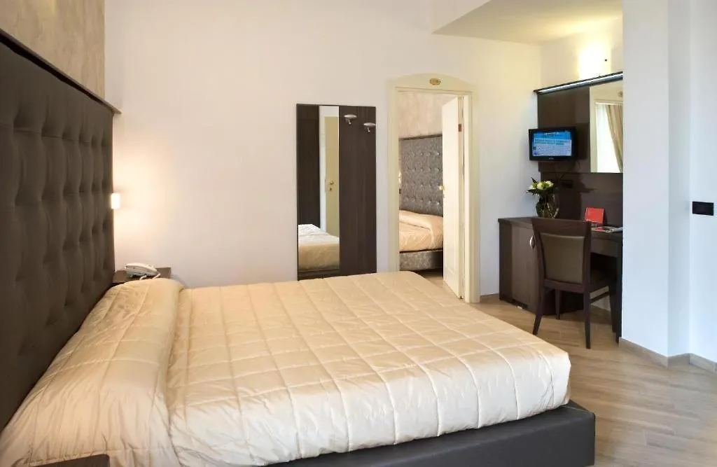 Hotel Villa Luigia Rimini 3*,  İtalya