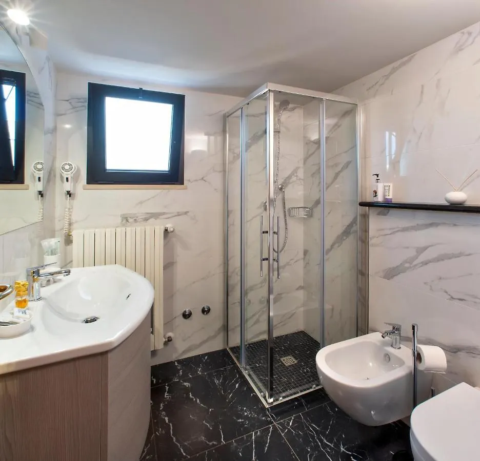 Hotel Villa Luigia Rimini 3*,