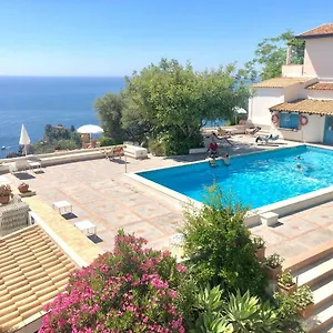 Terra Rossa Aparthotel Taormina